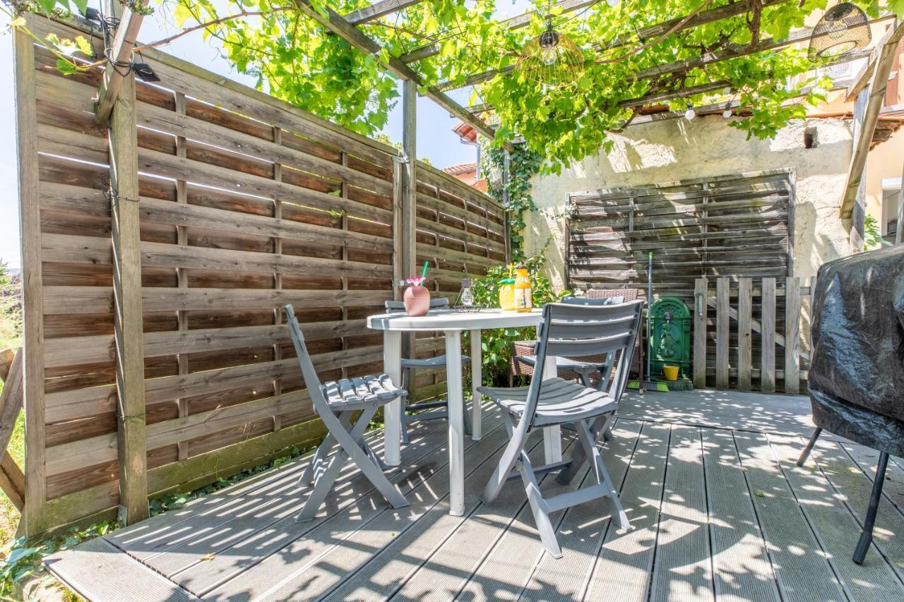 Rue Bien Assis Avec Jardin Terrasse Appartement